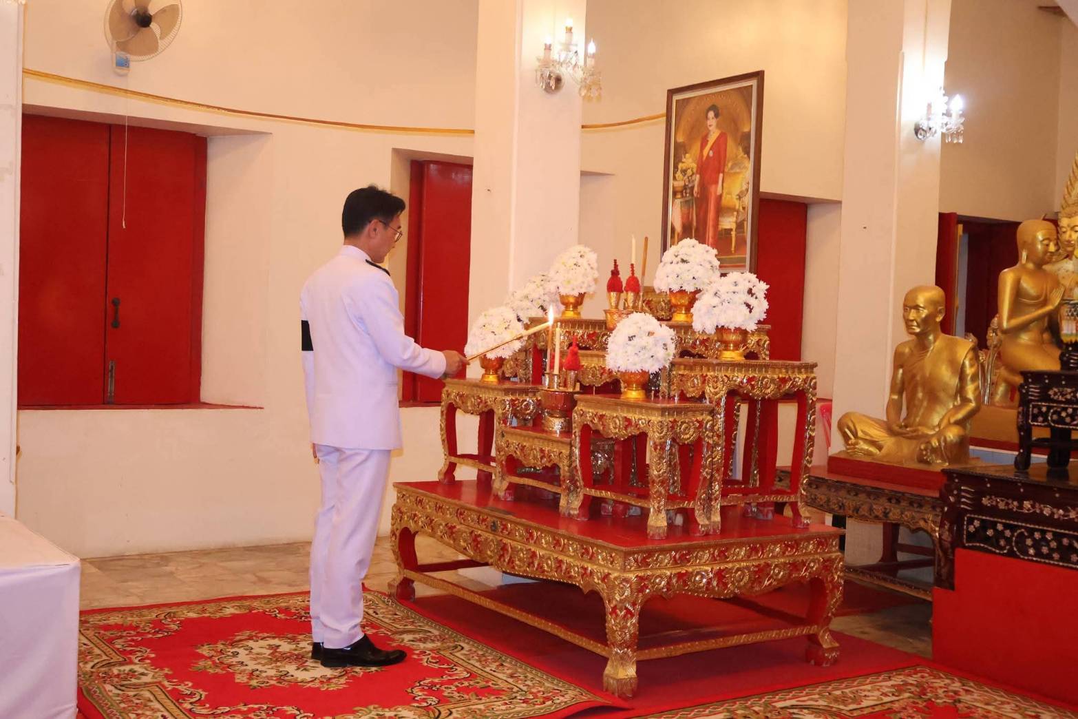 title - ส.ป.ก.ยโสธร ร่วมพิธีบำเพ็ญกุศล เพื่ออุทิศถวายพระราชกุศล แด่สมเด็จพระนางเจ้าสิริกิติ์ พระบรมราชินีนาถ พระบรมราชชนนีพันปีหลวง  เมื่อเสด็จสวรรคต ครบปัญญาสมวาร (ครบ 50 วัน)